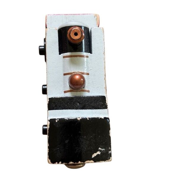 Thomas & Friends Wooden Railroad Fearless Freddie - Picture 9 of 10